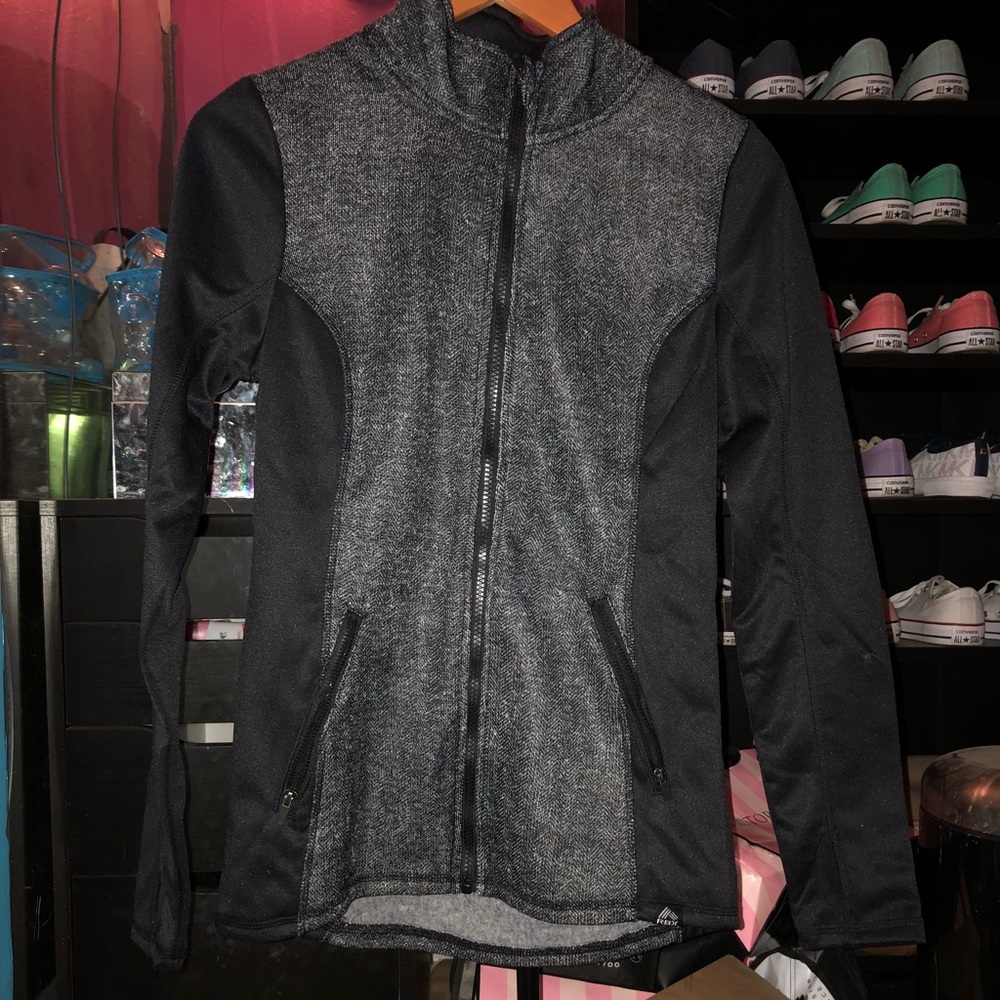 Reebok jacket medium NWT